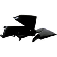 Kühlerabdeckung Satz 8411500001