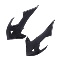 Kühlerabdeckung schwarz 8005600019