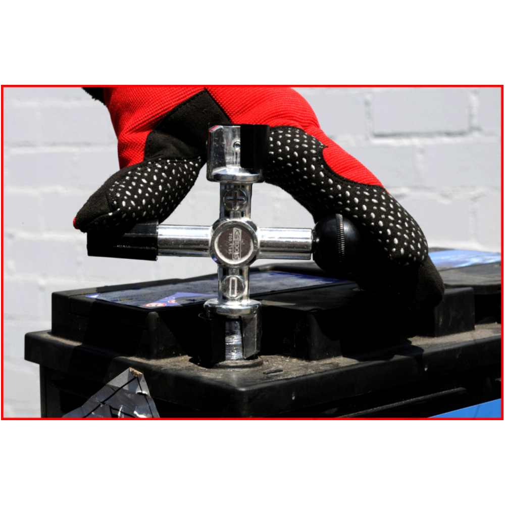 Batterie POLKLEMMENREINIGER