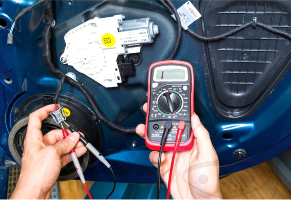 Multimeter digital V4324