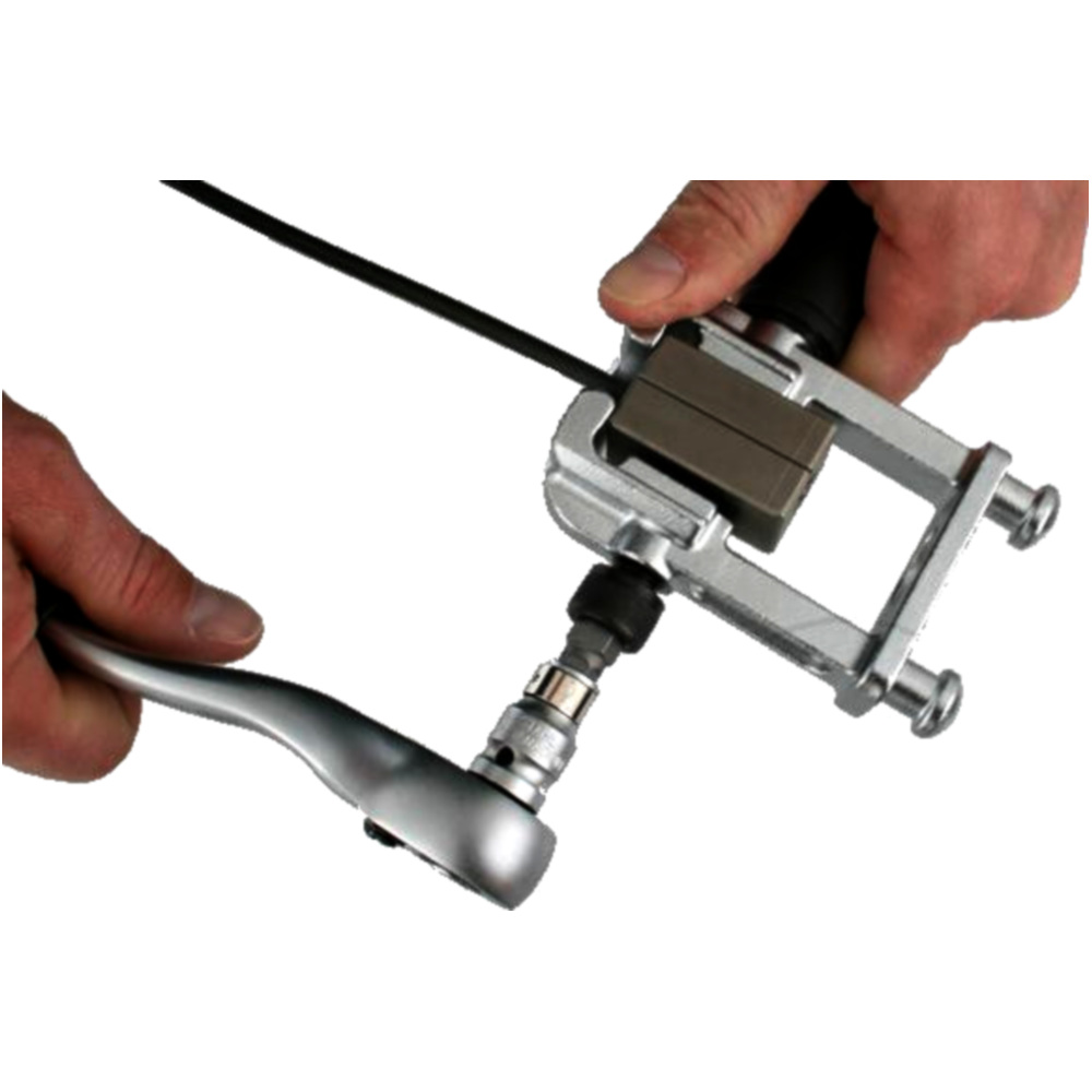 Bördelgerät Bremsleitung