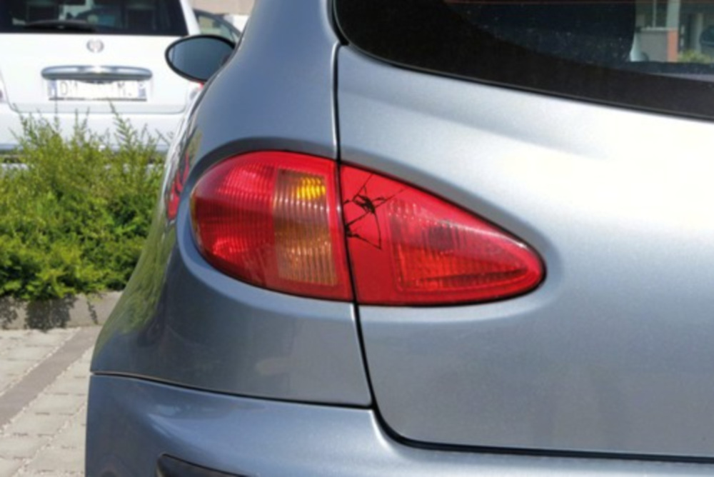 Klebeband für Scheinwerferreparatur L41532